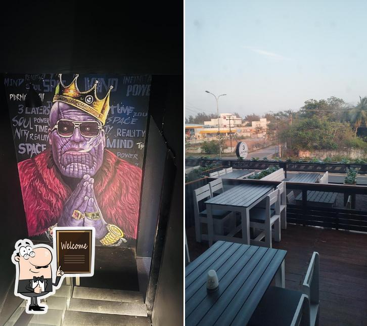 Look at the pic of 3 Layers on the ECR Restaurant