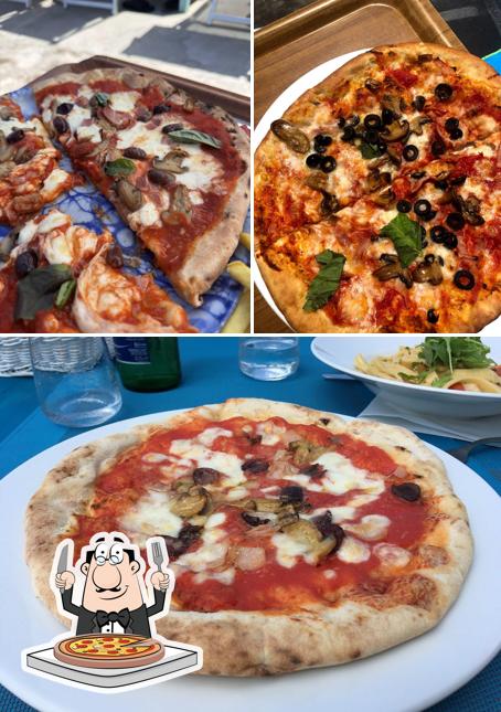 Ordina una pizza a Marameo Beach Club