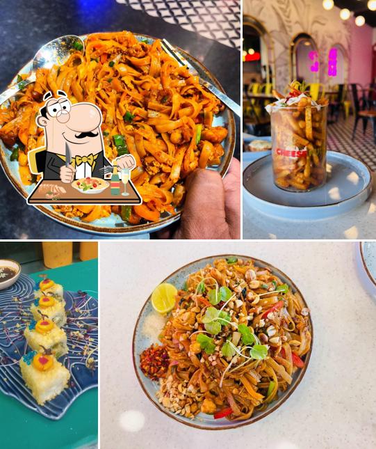 Pad thai at Cheesepull - best cafe in raipur