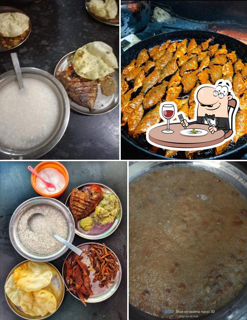Food at Sinan Kanji stall & Mess House