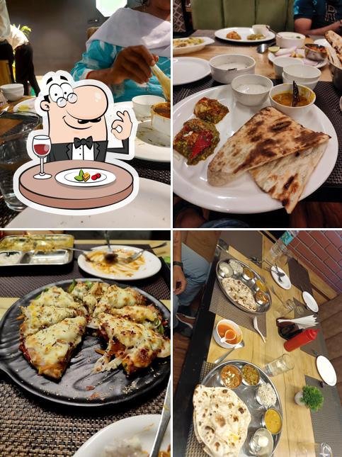 Food at Maniratna Restaurant