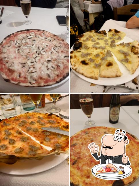 Scegli una pizza a Pizzeria Angelone