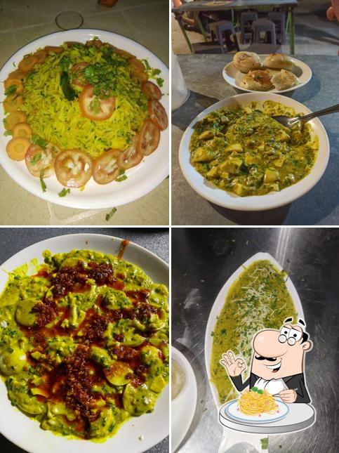 Spaghetti carbonara at Egg Green Surti