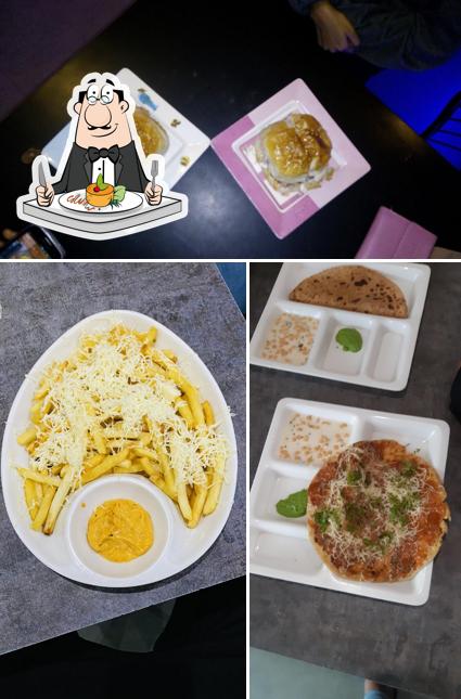 Food at Paratha House