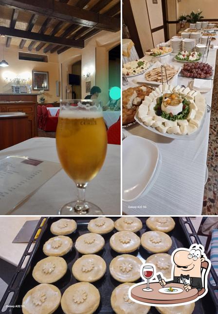 Platti al Ristorante Oasi della Pace