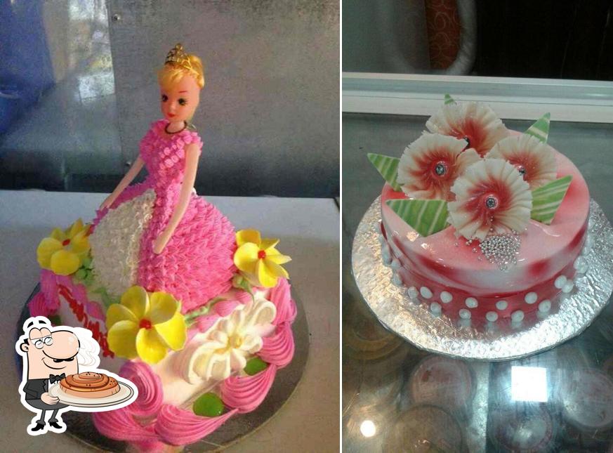 See this picture of Walnut Bakes & Confectioners
