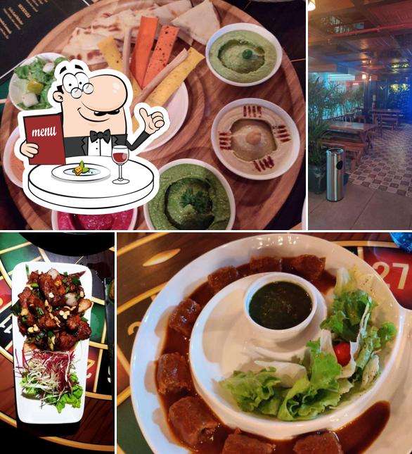 Food at La La Land Brew Pub