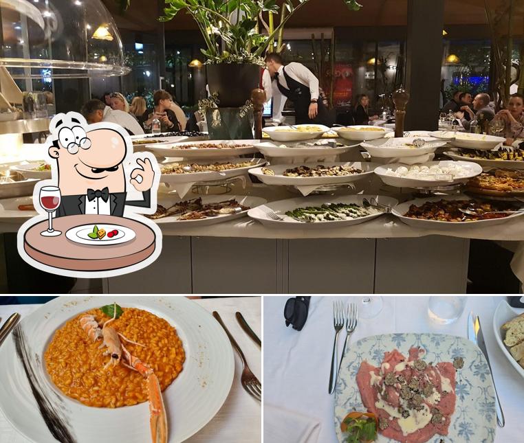 Cibo al Ristorante Da Dino - Dal 1972 il Mare a Torino