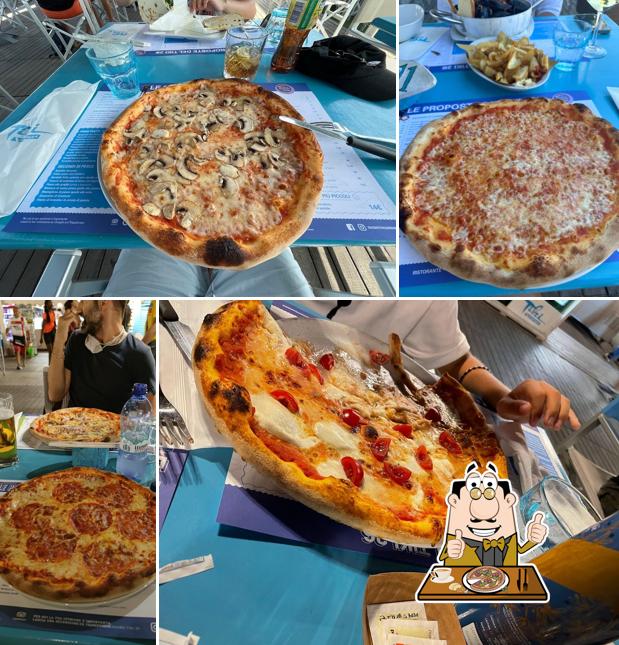 A Bagno Tiki 26 Rimini, puoi ordinare una bella pizza