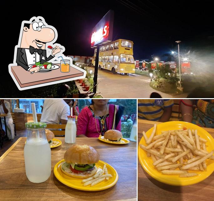 Food at KTDC Foodie Wheels Cafe