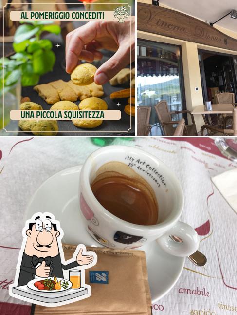 Enoteca Dioniso si caratterizza per la cibo e interni