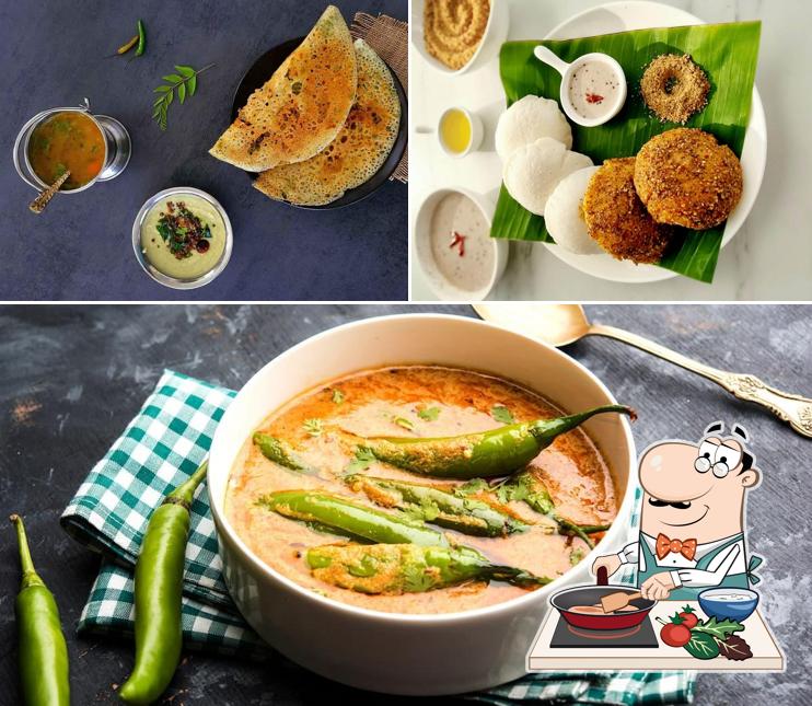 Chicken curry at Chettinad Tiffun