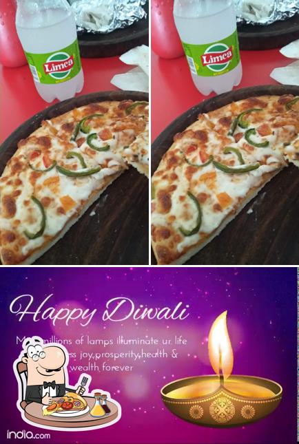 Order different types of pizza
