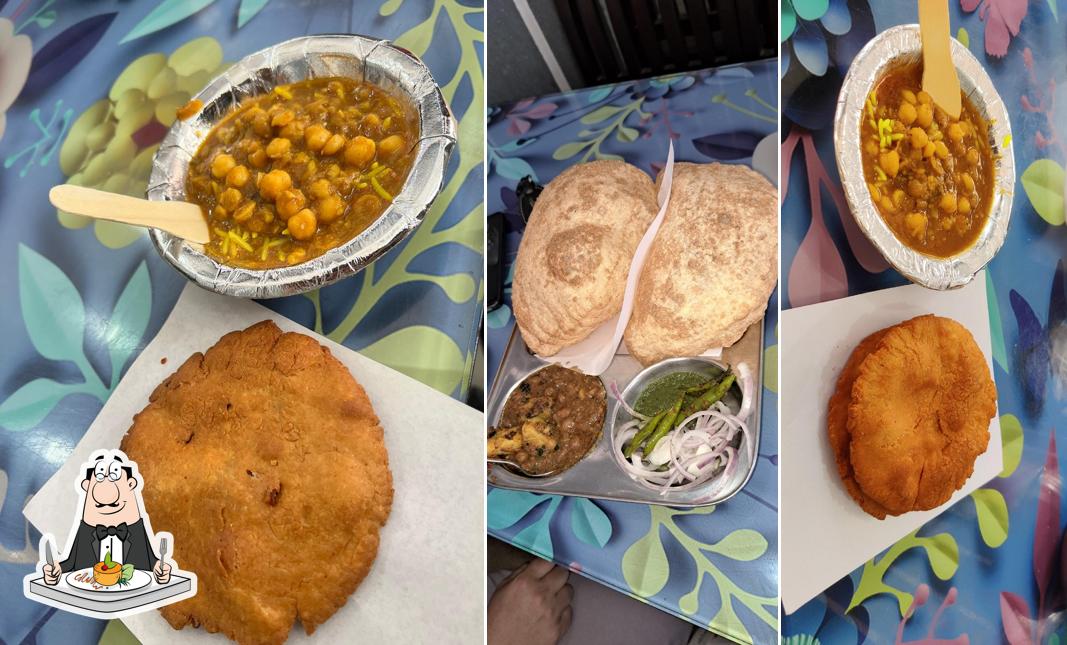 Food at Vinod Kachori Wala