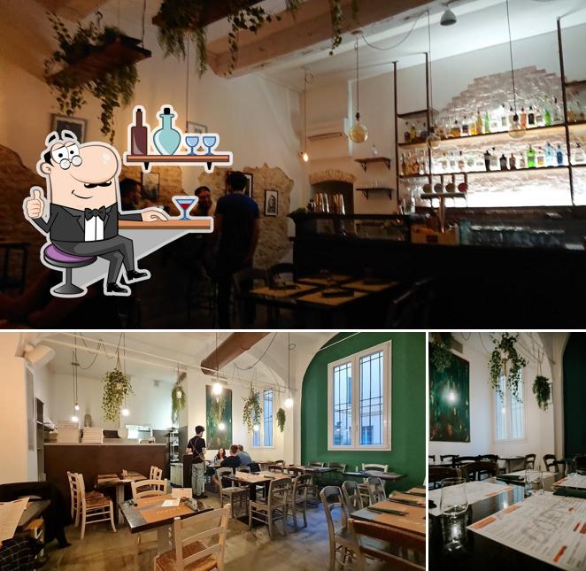 Dai un'occhiata agli interni di Corten Pizza Contemporanea - Via Garibaldi