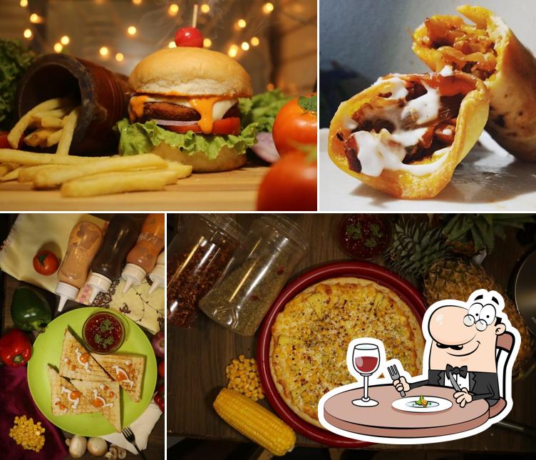 Food at Hot cheese pizza