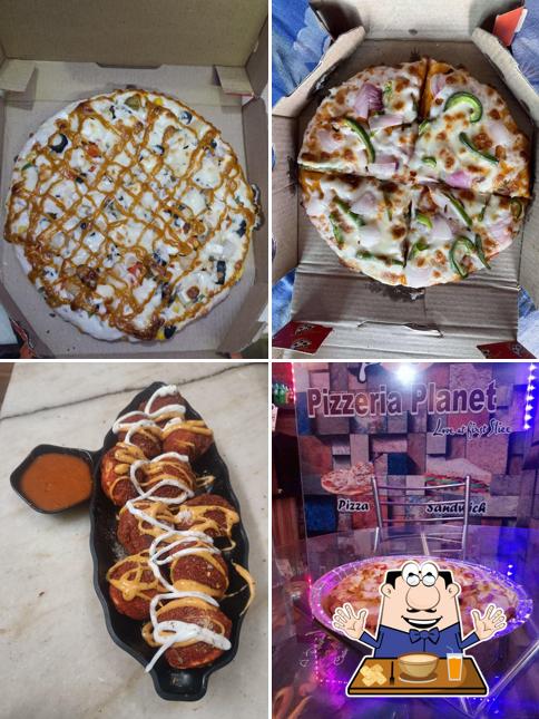 Meals at Pizzeria Planet