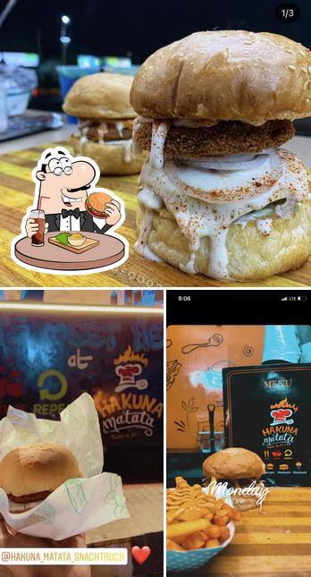 Order a burger at Hakuna Matata Food Truck