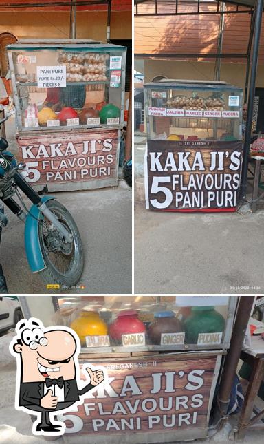 Look at this pic of Kakaji’s 5 Flavours Pani Puri