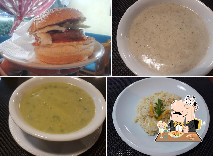 Platti al Trattoria bar Red Rose da Gina