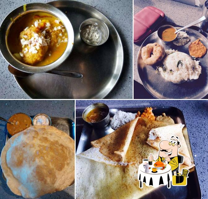 Meals at Hotel Aryaas