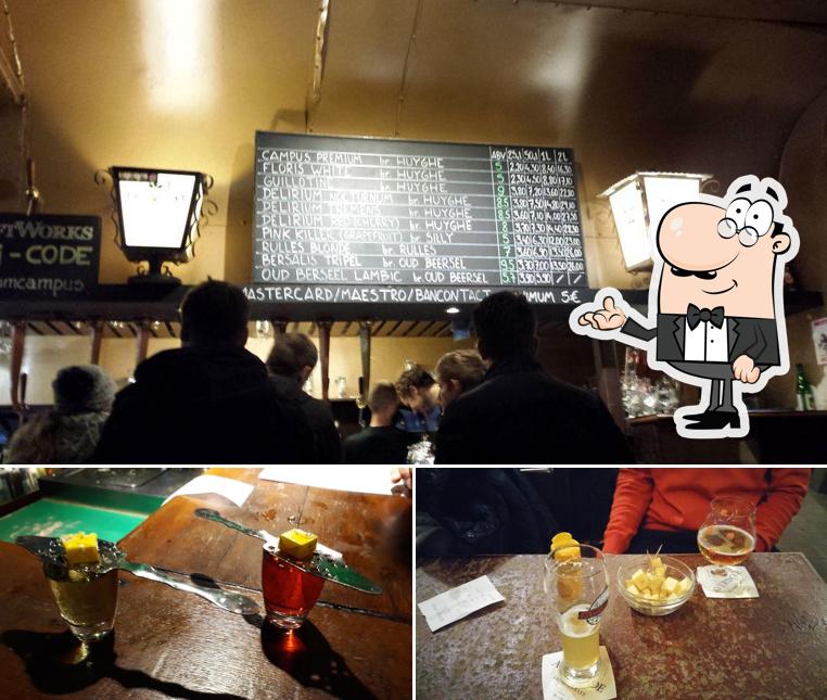 L'intérieur de Delirium Café