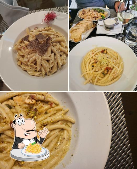 Spaghetti alla carbonara al Mon Ami