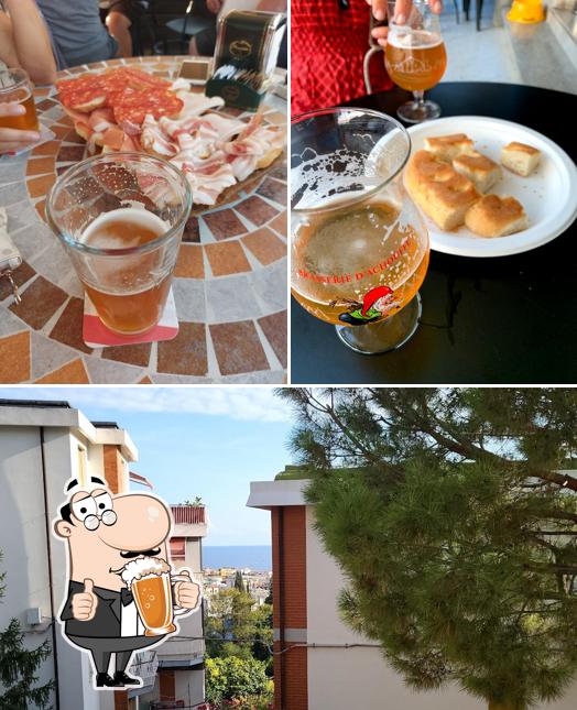 Puoi goderti un rinfrescante bicchiere di birra chiara o scura