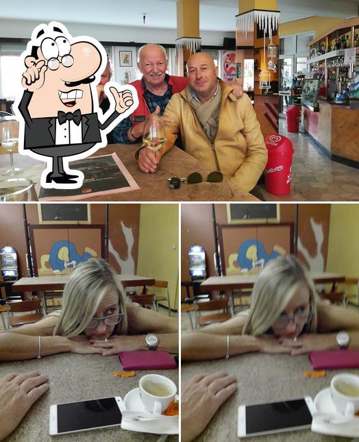 Gli interni di Bar Casa Della Gioventu'
