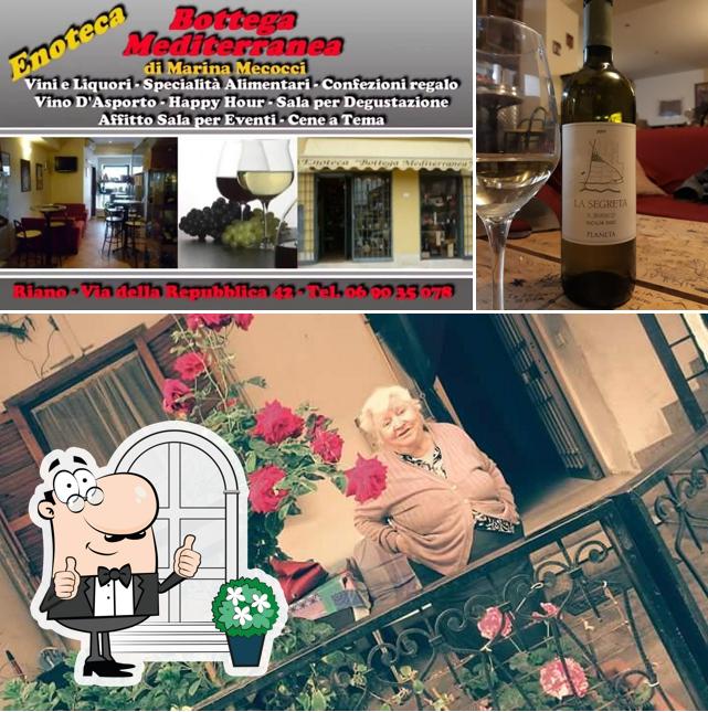 La immagine di esterno e interni da Enoteca Bottega Mediterranea