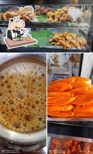 Food at Nellai coffee tea shop