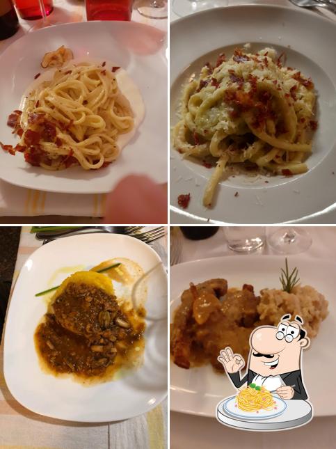 Spaghetti alla carbonara al Ristorante Osteria L'Artilafo Sas