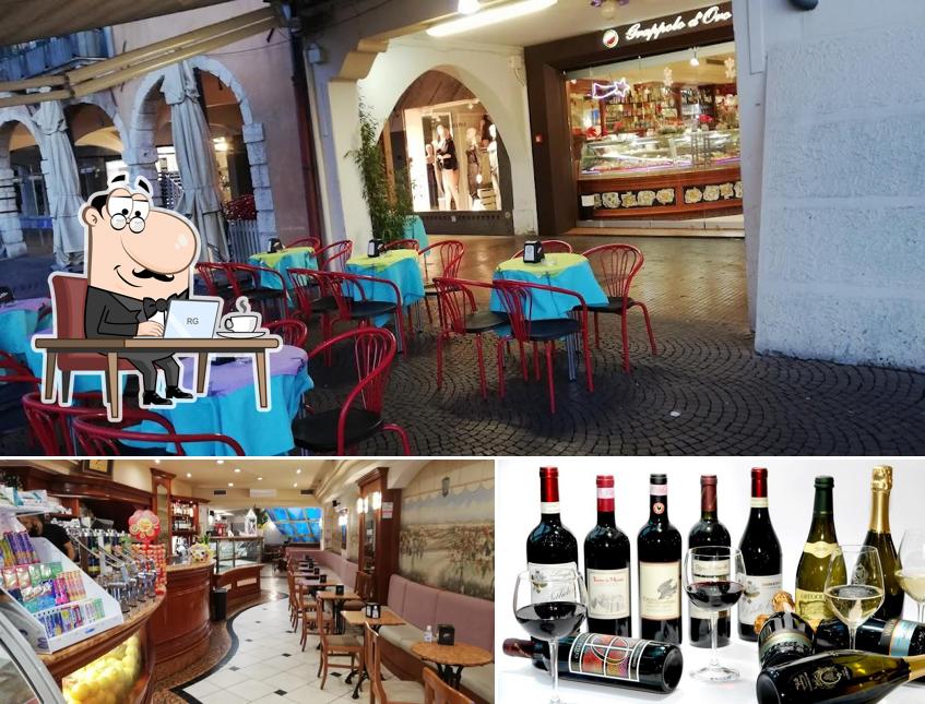 La interni e vino del ristorante