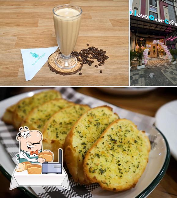 Garlic bread at Love Over Coffee Indore