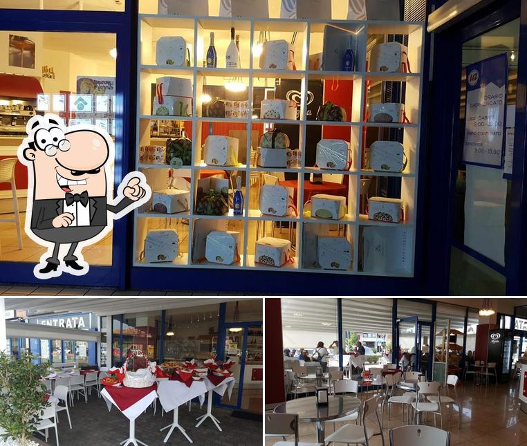 Siediti a un tavolo di La Caffetteria di Gangarossa Franca