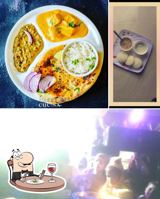 Food at Sharad hotel and restaurant