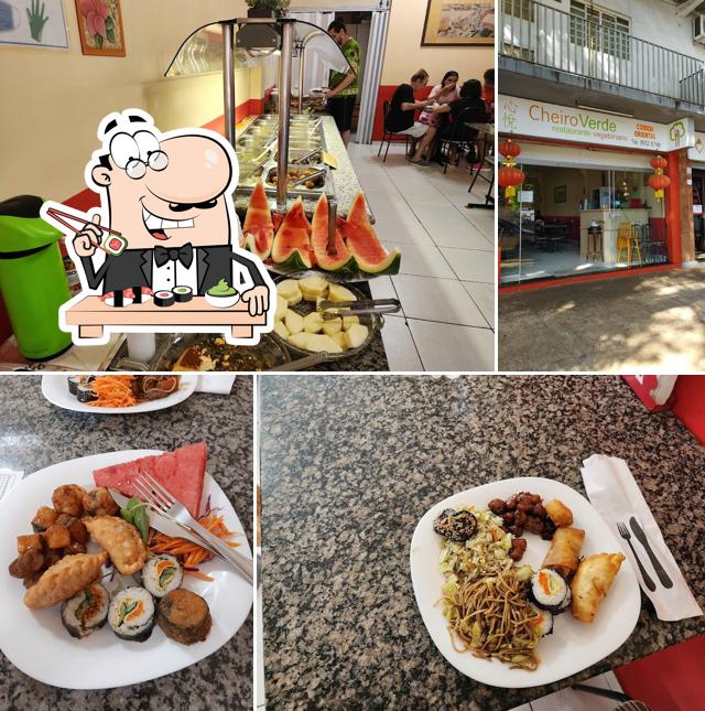 Rolos de sushi são oferecidos por Cheiro Verde Restaurante Vegetariano