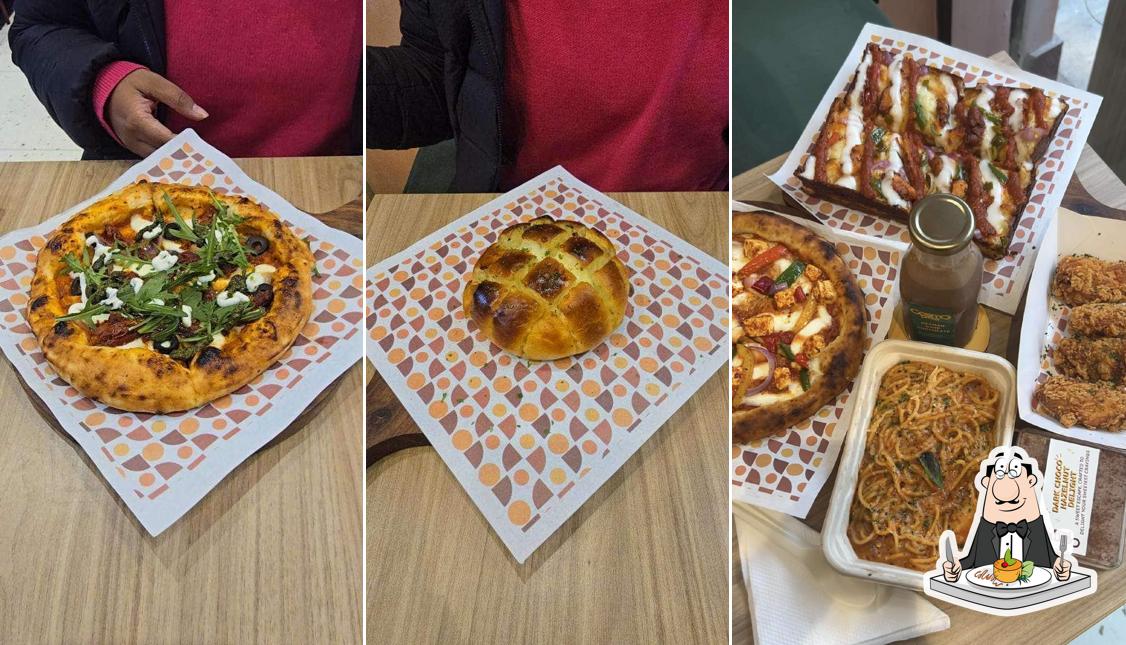 Meals at Cosmo Pizza