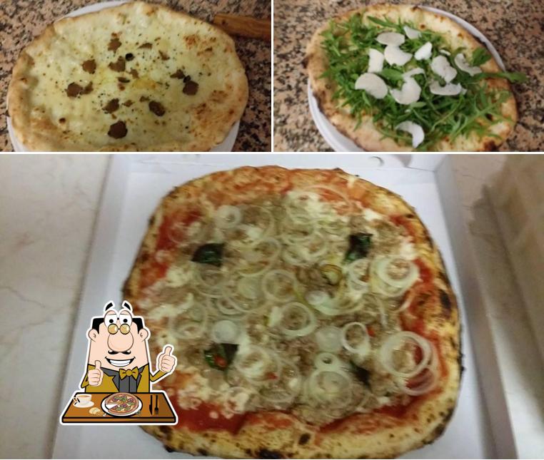 Prenditi una pizza a Friggitoria Napoli