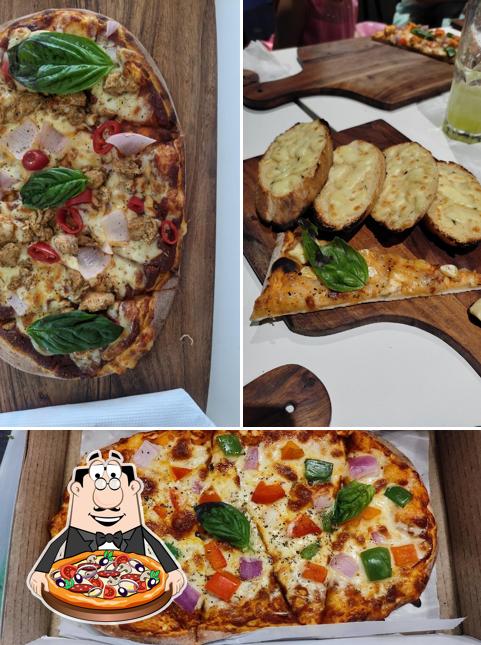 Get pizza at GOPIZZA