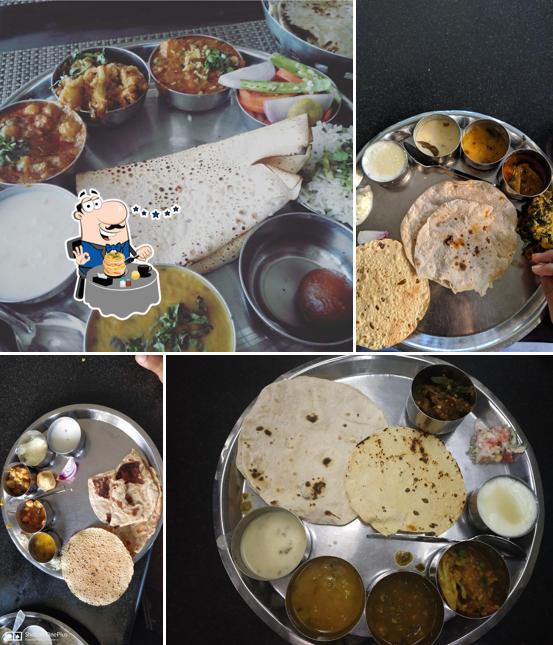 Meals at Gayatri Bhojnalaya