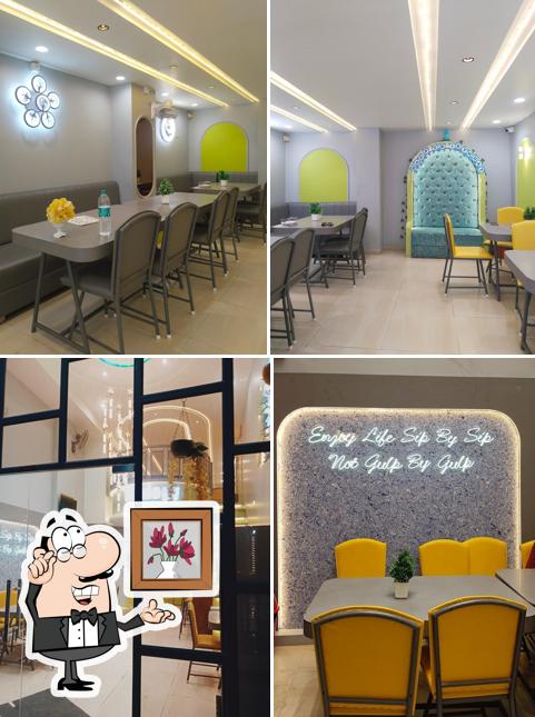 The interior of Tealogy Kota