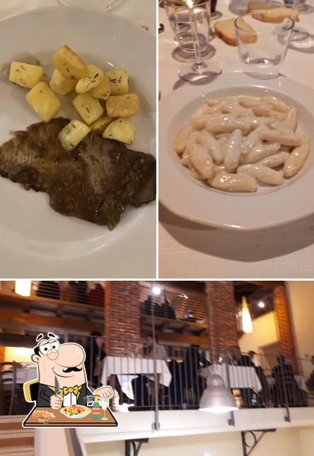 La cibo e interni del ristorante
