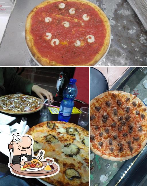 Scegli una pizza a Pizzeria kebab Al Vascello