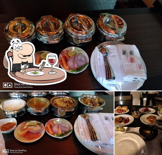 Food at Hive Bar