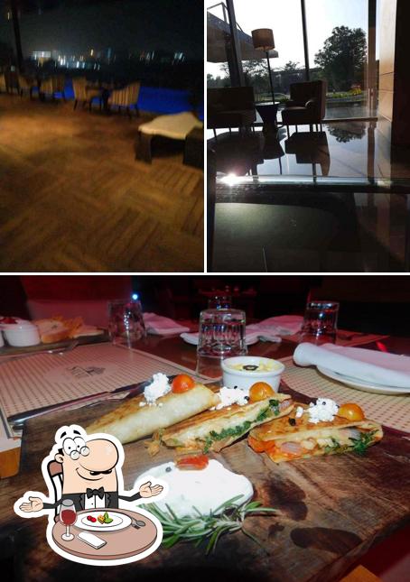 Here's a pic of Horizon - Sayaji Hotel