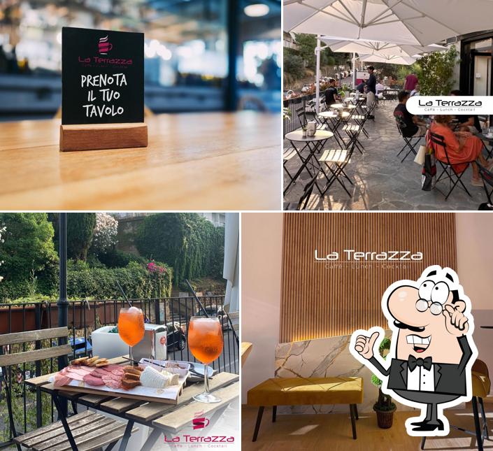 Siediti a un tavolo di Caffè La Terrazza