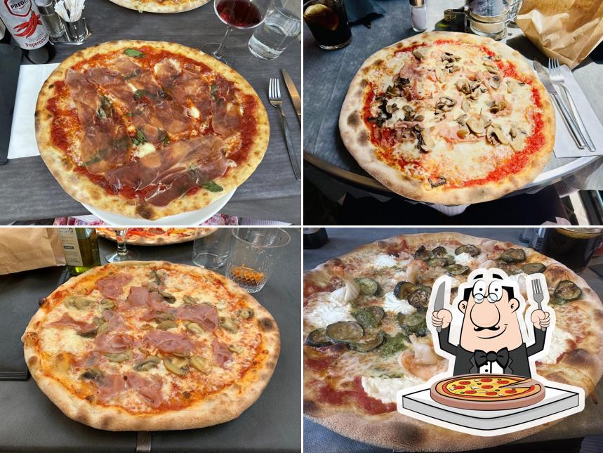 Ordina una pizza a Ristorante Pizzeria Al Porto/Centrale