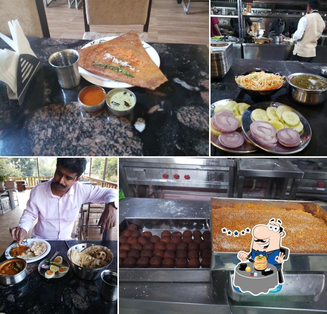 Food at Chikoo Farm Inn