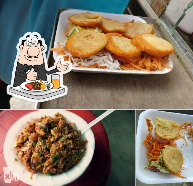 Food at Thattu Vadai Settu Kadai